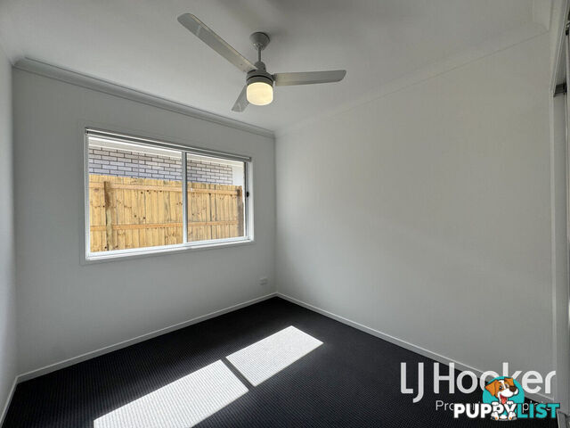 28 Stewart Street WALLOON QLD 4306