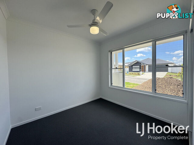 28 Stewart Street WALLOON QLD 4306