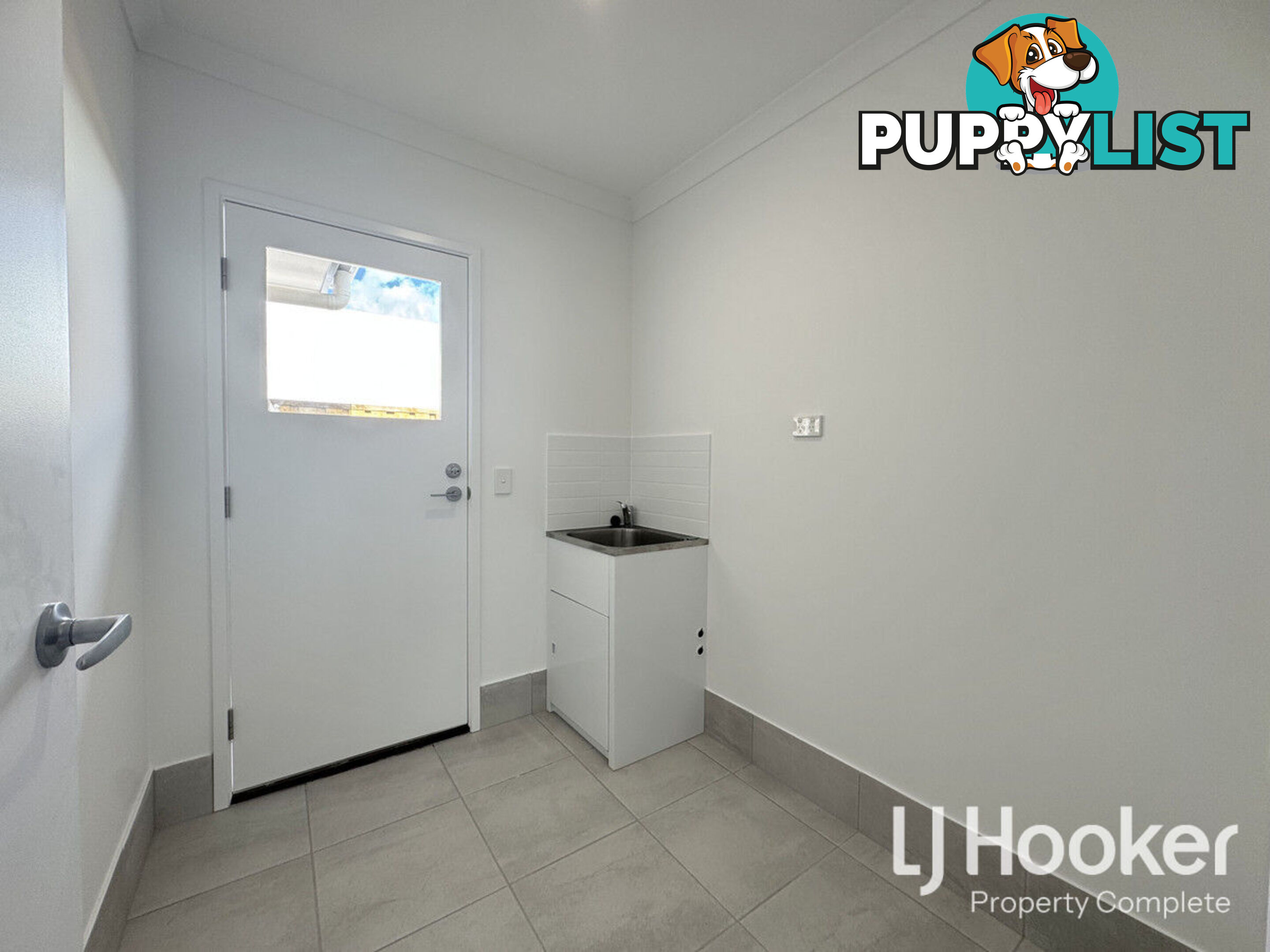 28 Stewart Street WALLOON QLD 4306