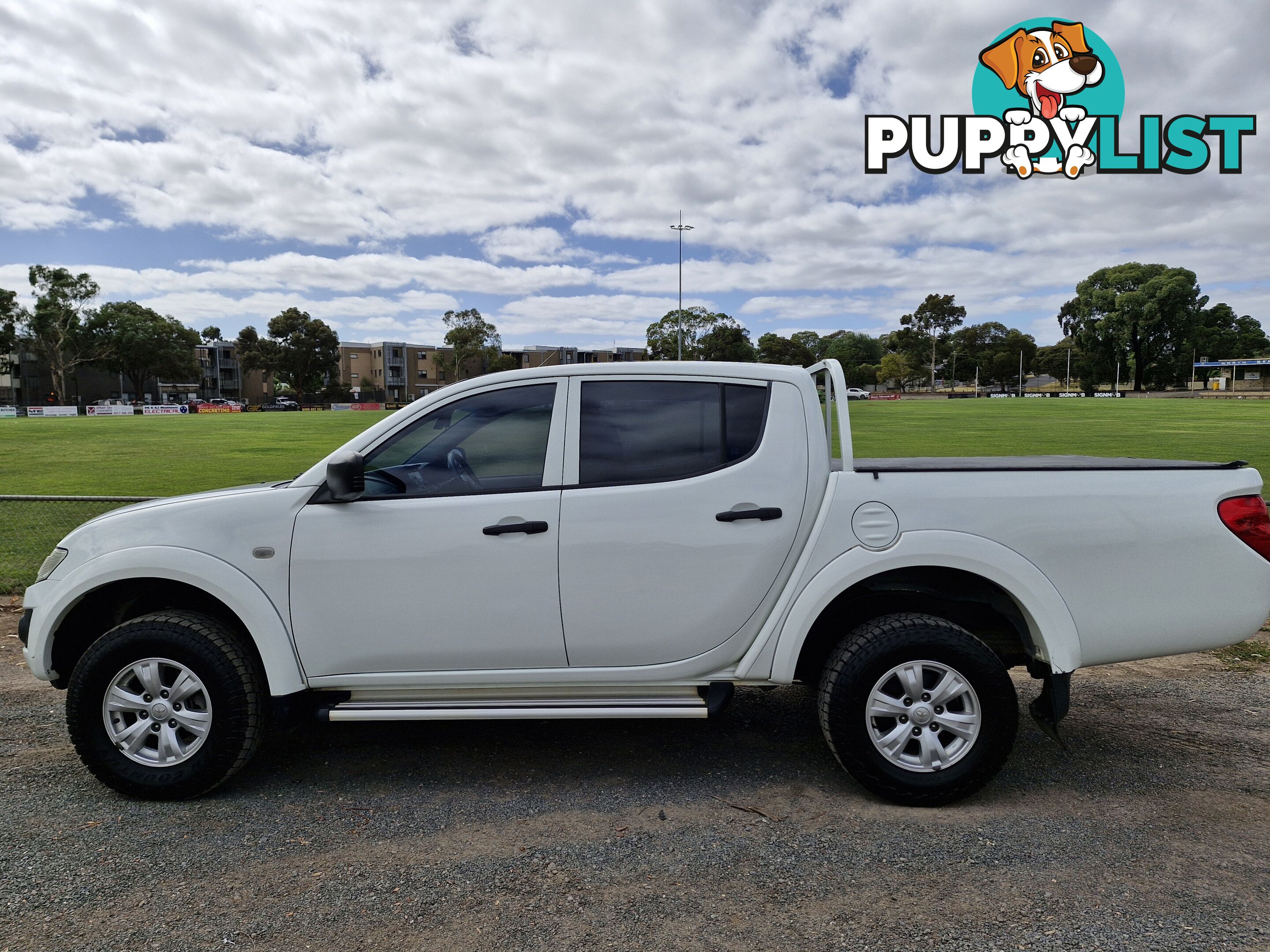 2014 Mitsubishi Triton MN Mitsubisi Triton GLX + SUV Manual