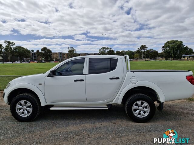 2014 Mitsubishi Triton MN Mitsubisi Triton GLX + SUV Manual