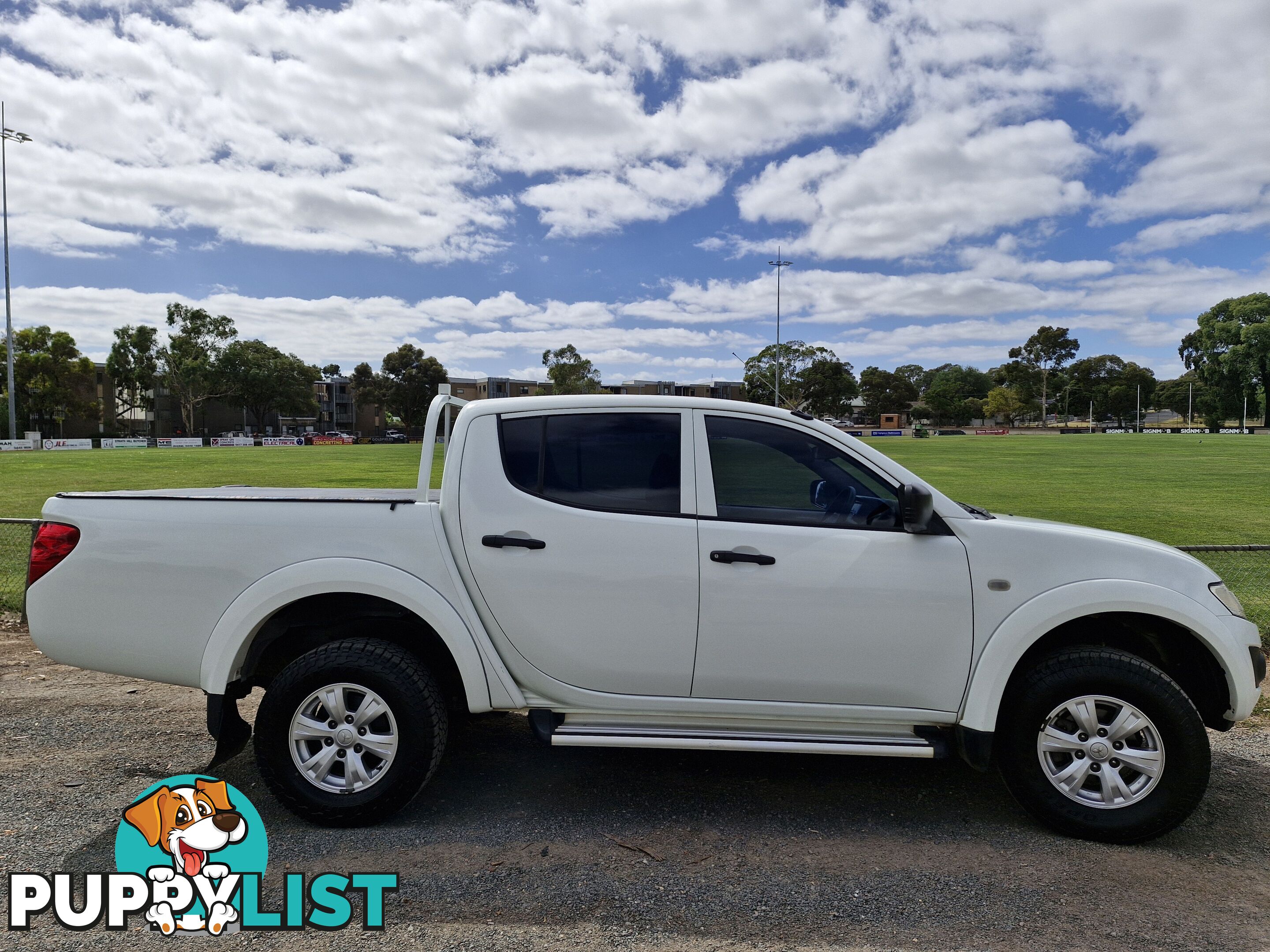 2014 Mitsubishi Triton MN Mitsubisi Triton GLX + SUV Manual