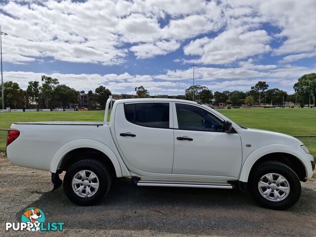 2014 Mitsubishi Triton MN Mitsubisi Triton GLX + SUV Manual