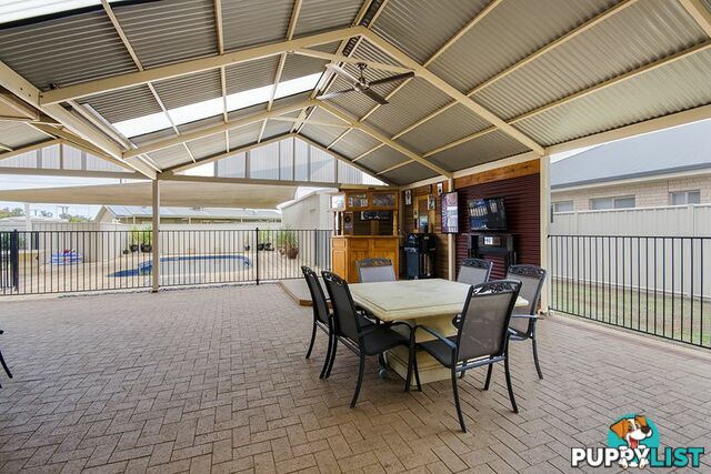 15 Abbott Drive KADINA SA 5554