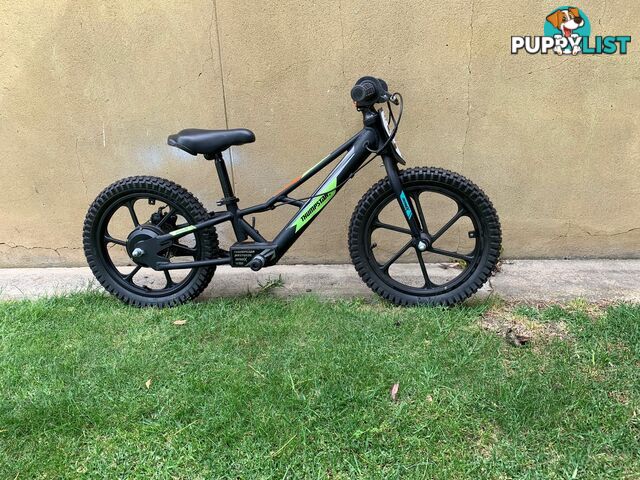 Kids electric balance bike. Unused. Suit 3 - 8 year old. $500 off purhase price!