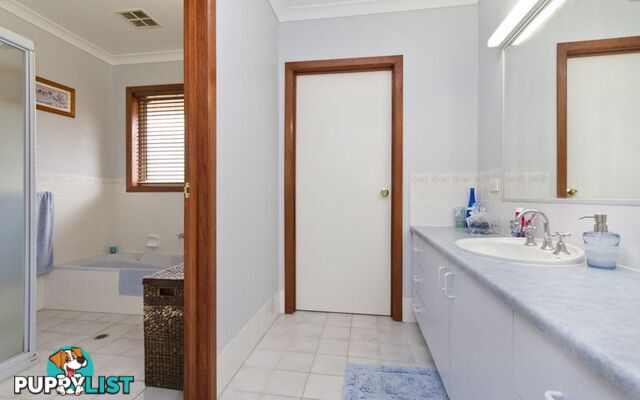 22 Sarson Road LAVINGTON NSW 2641