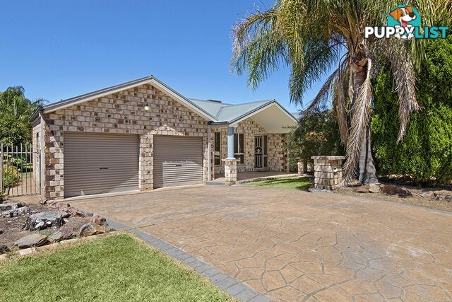 15 Fairbairn Street GLENROY NSW 2640