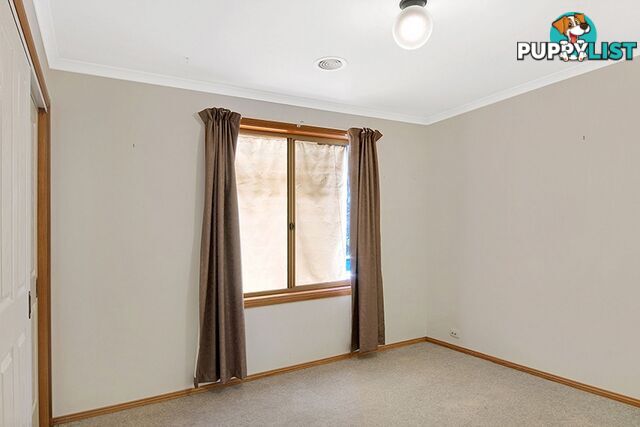 15 Fairbairn Street GLENROY NSW 2640