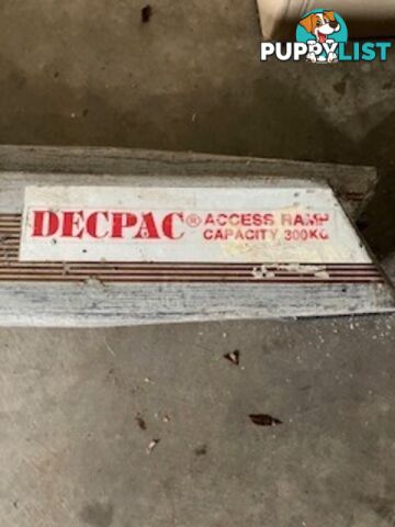 DECPAC PORTABLE RAMP WITH EDGE