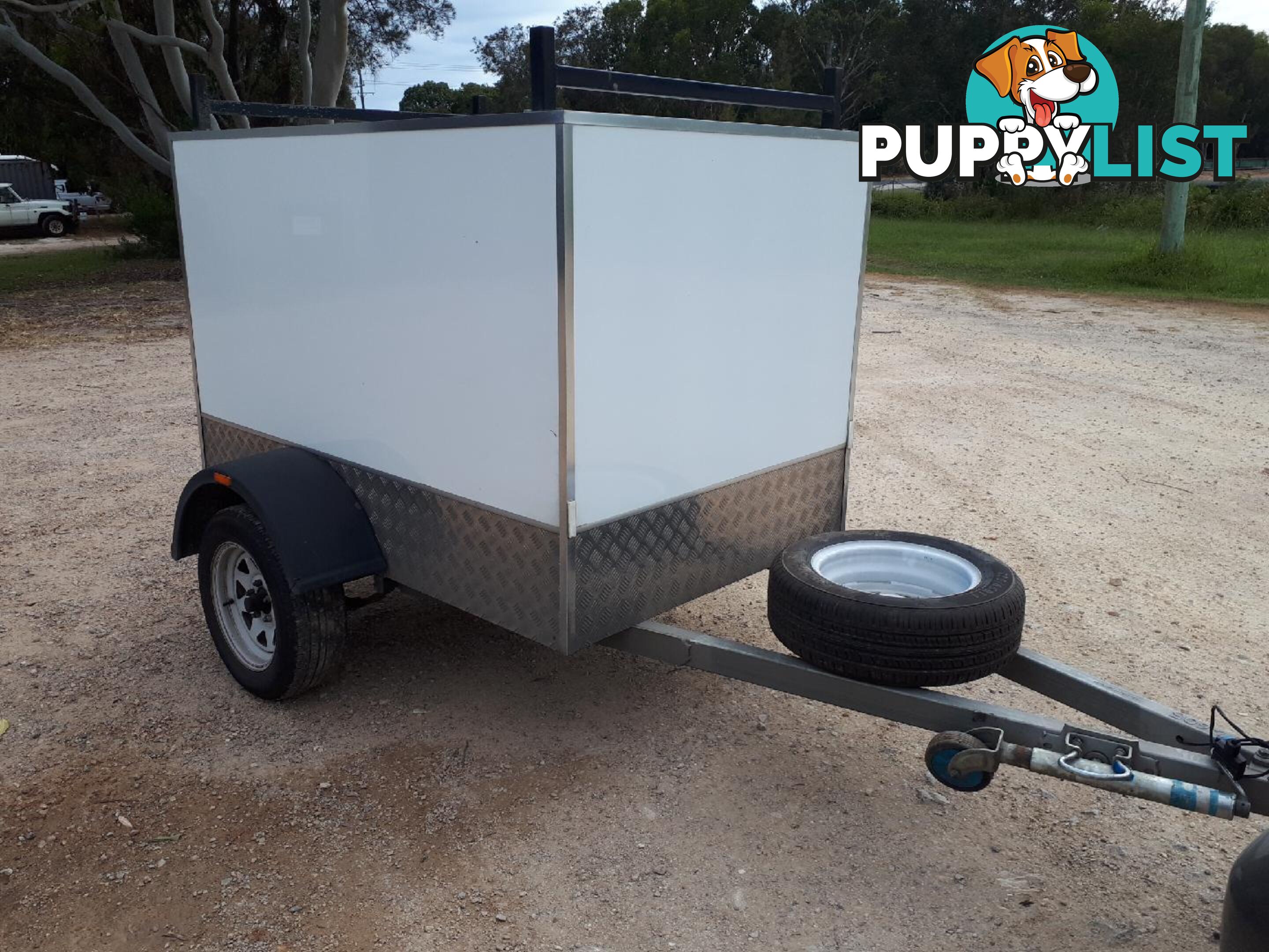 Trailers 2000 luggage trailer