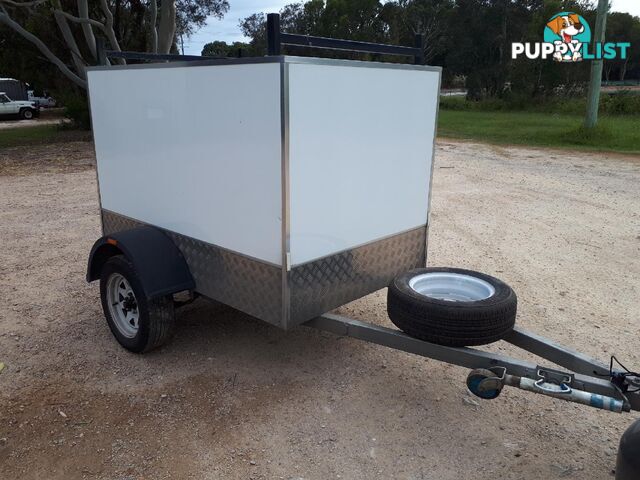 Trailers 2000 luggage trailer