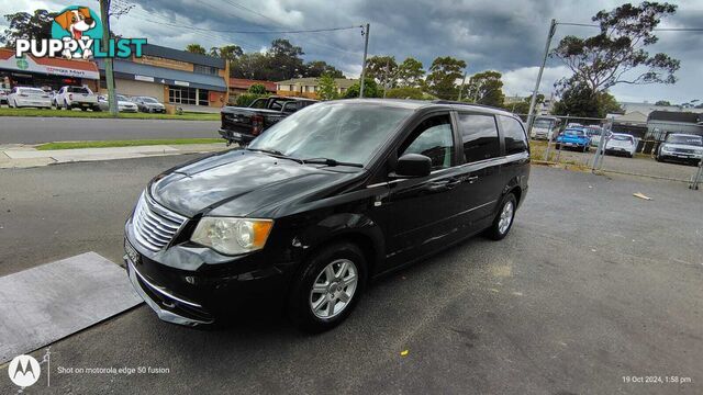 7 Seater People Mover 2014 Chrysler Grand Voyager