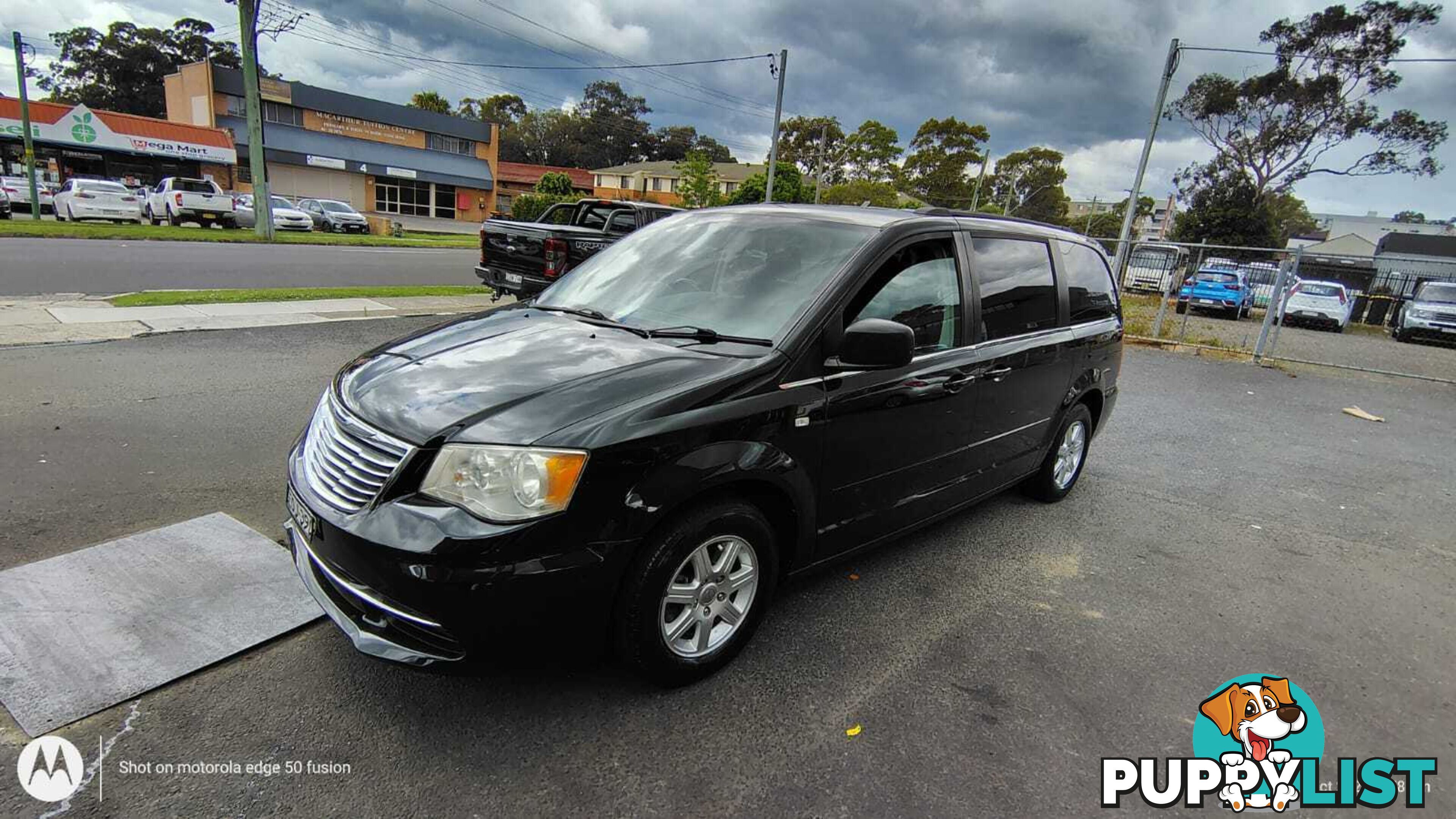 7 Seater People Mover 2014 Chrysler Grand Voyager