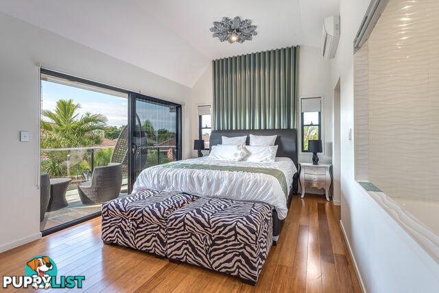 12 Medland Court SORRENTO QLD 4217