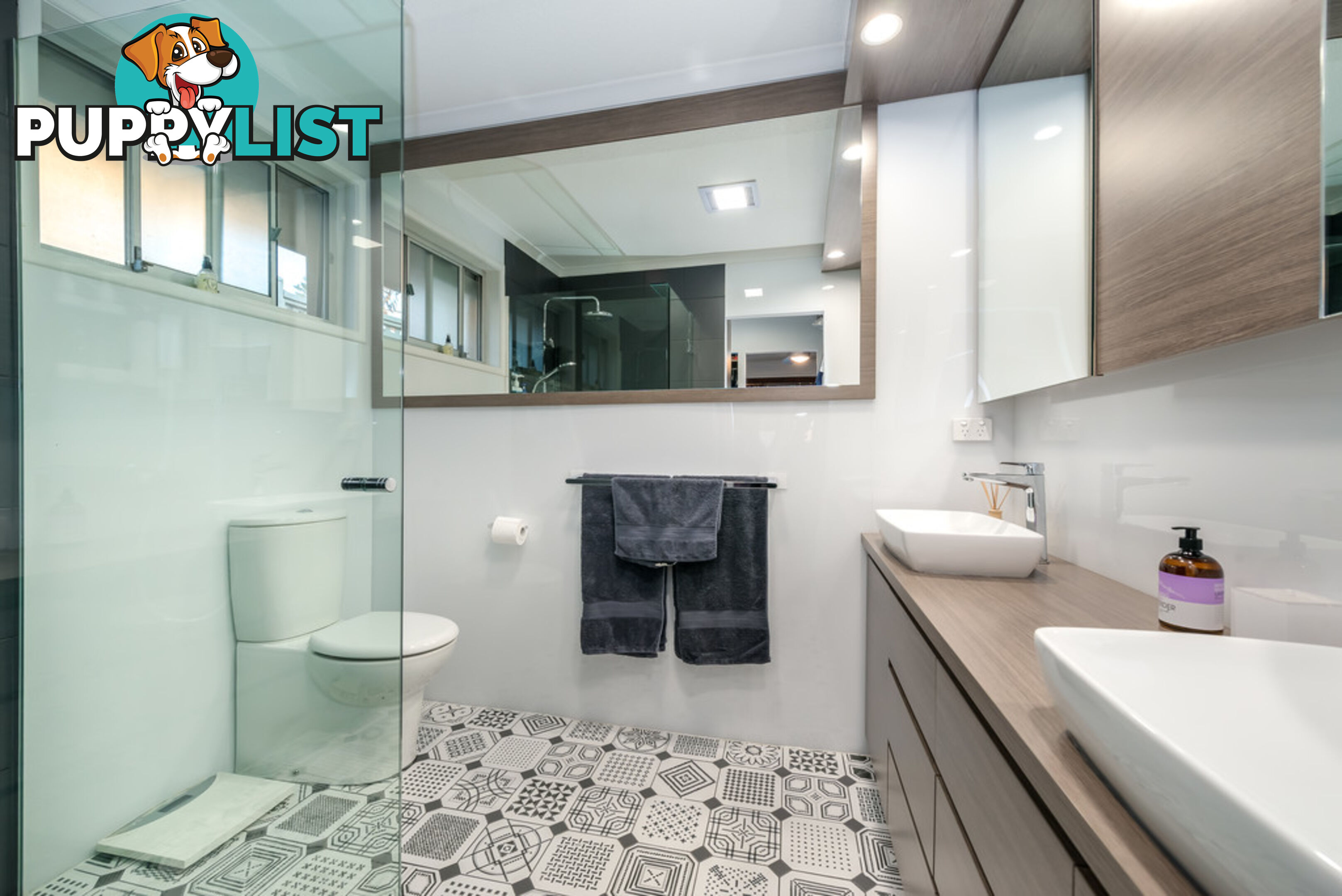 49 Gibraltar Drive ISLE OF CAPRI QLD 4217