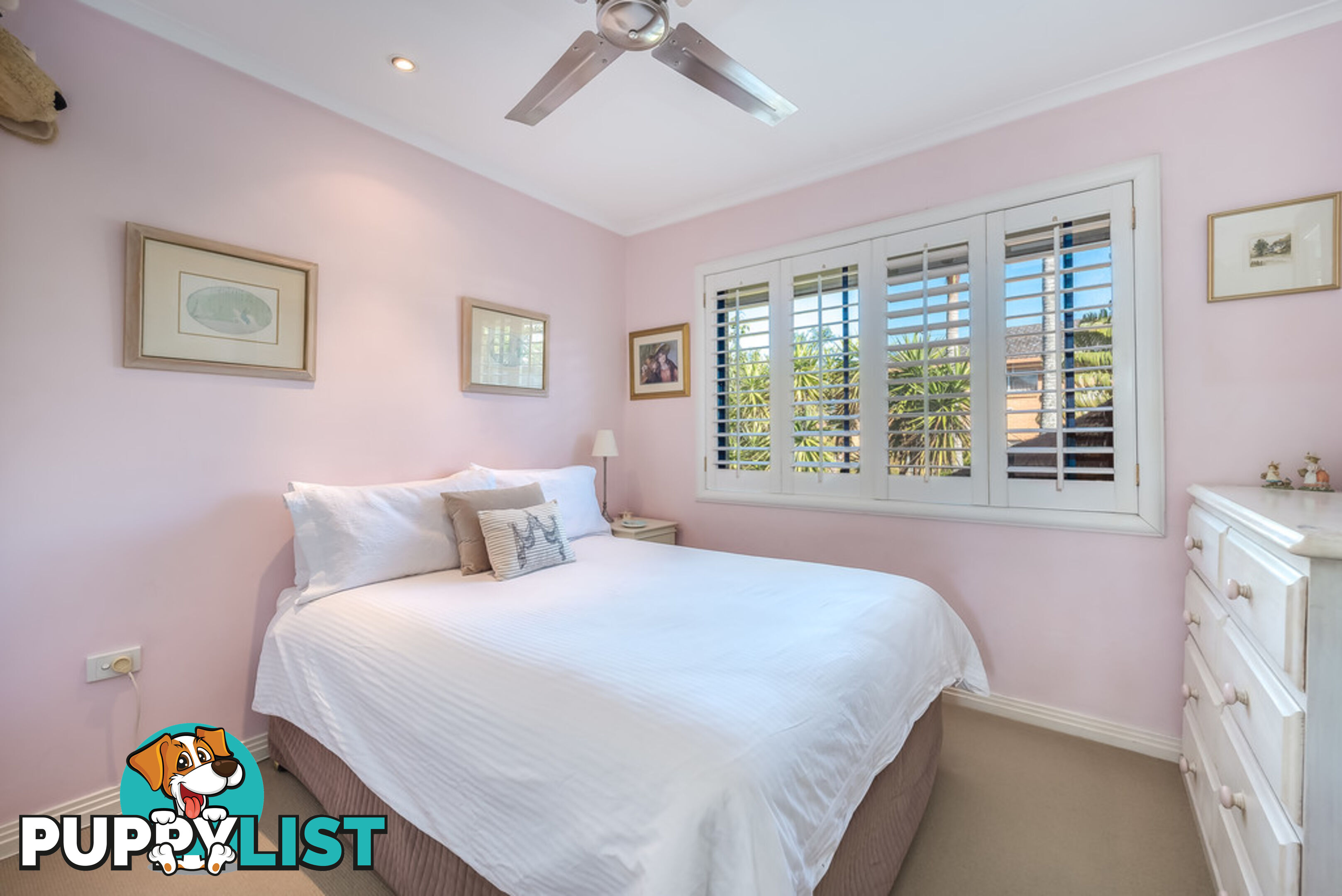 122 Slatyer Avenue BUNDALL QLD 4217