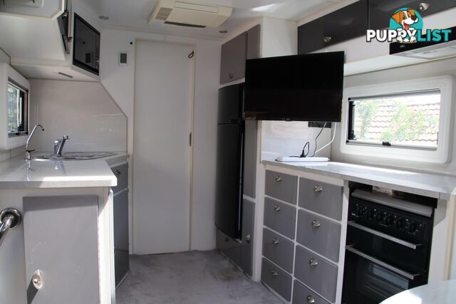 2018 JB Caravans Dirt Road Xtreme Club Lounge Off Road