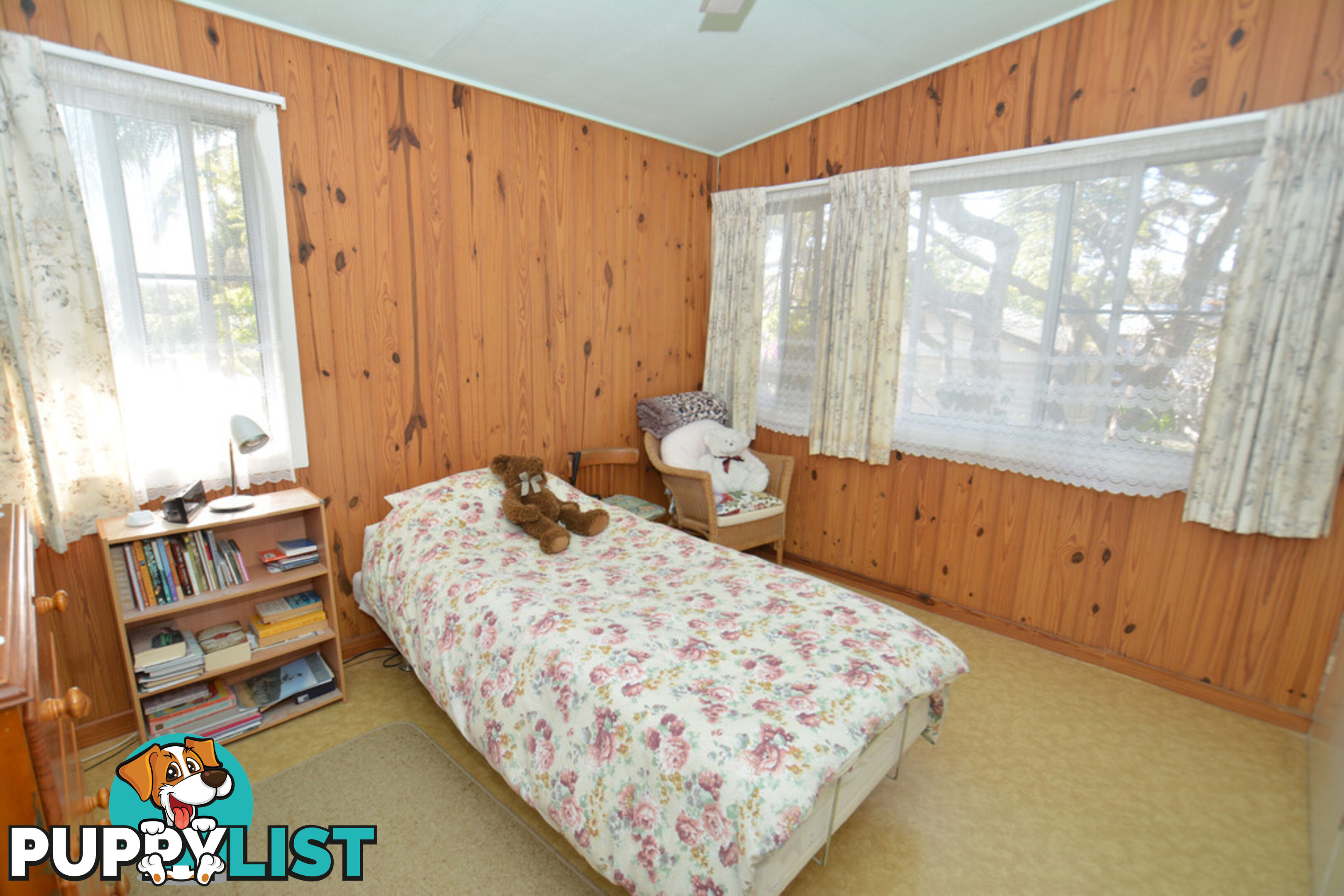 22 Kate Street WOODY POINT QLD 4019