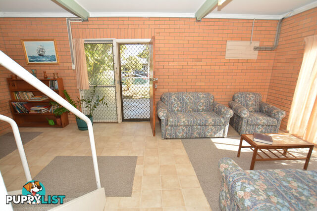 22 Kate Street WOODY POINT QLD 4019