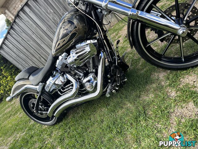 2016 Harley-Davidson Breakout 103 (FXSB)