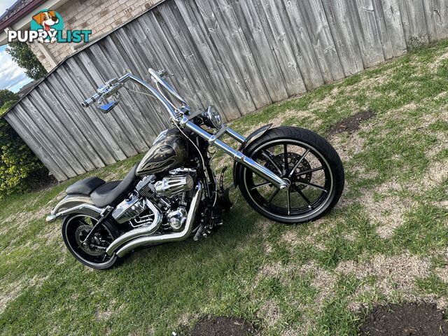 2016 Harley-Davidson Breakout 103 (FXSB)