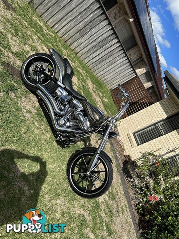 2016 Harley-Davidson Breakout 103 (FXSB)