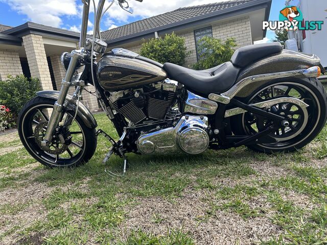 2016 Harley-Davidson Breakout 103 (FXSB)