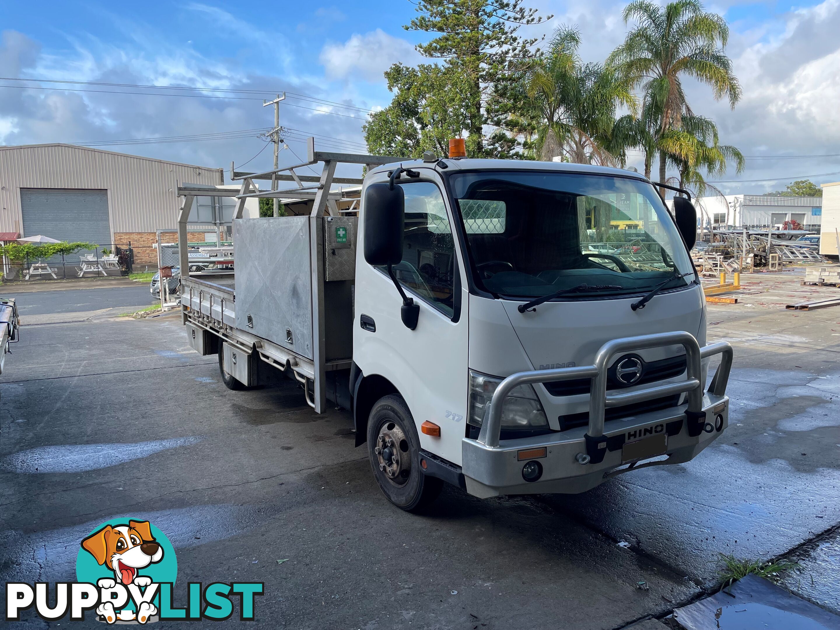 2013 Hino 300 Series Tray Truck with toolboxes