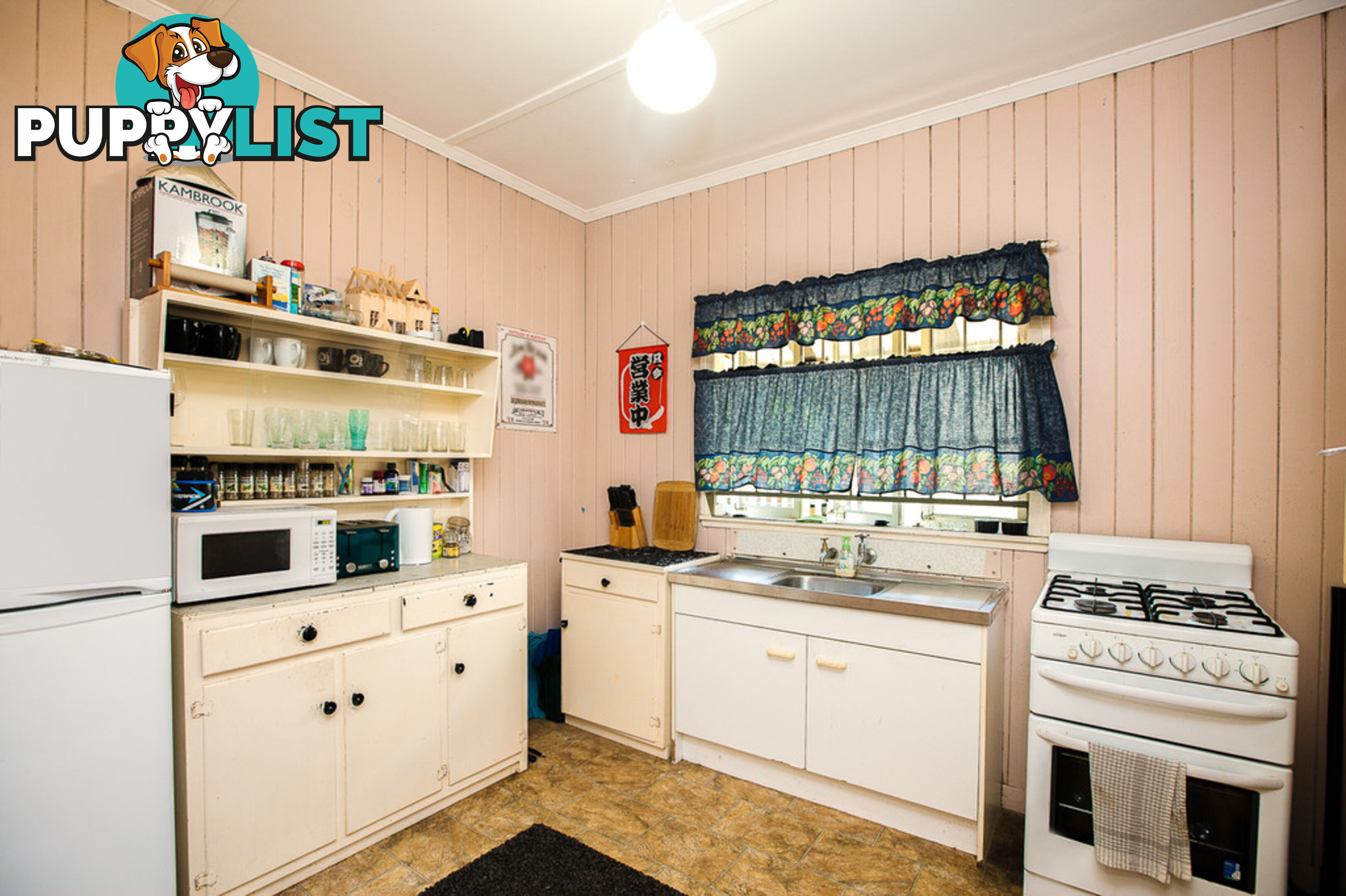 141 Old Cleveland Road GREENSLOPES QLD 4120