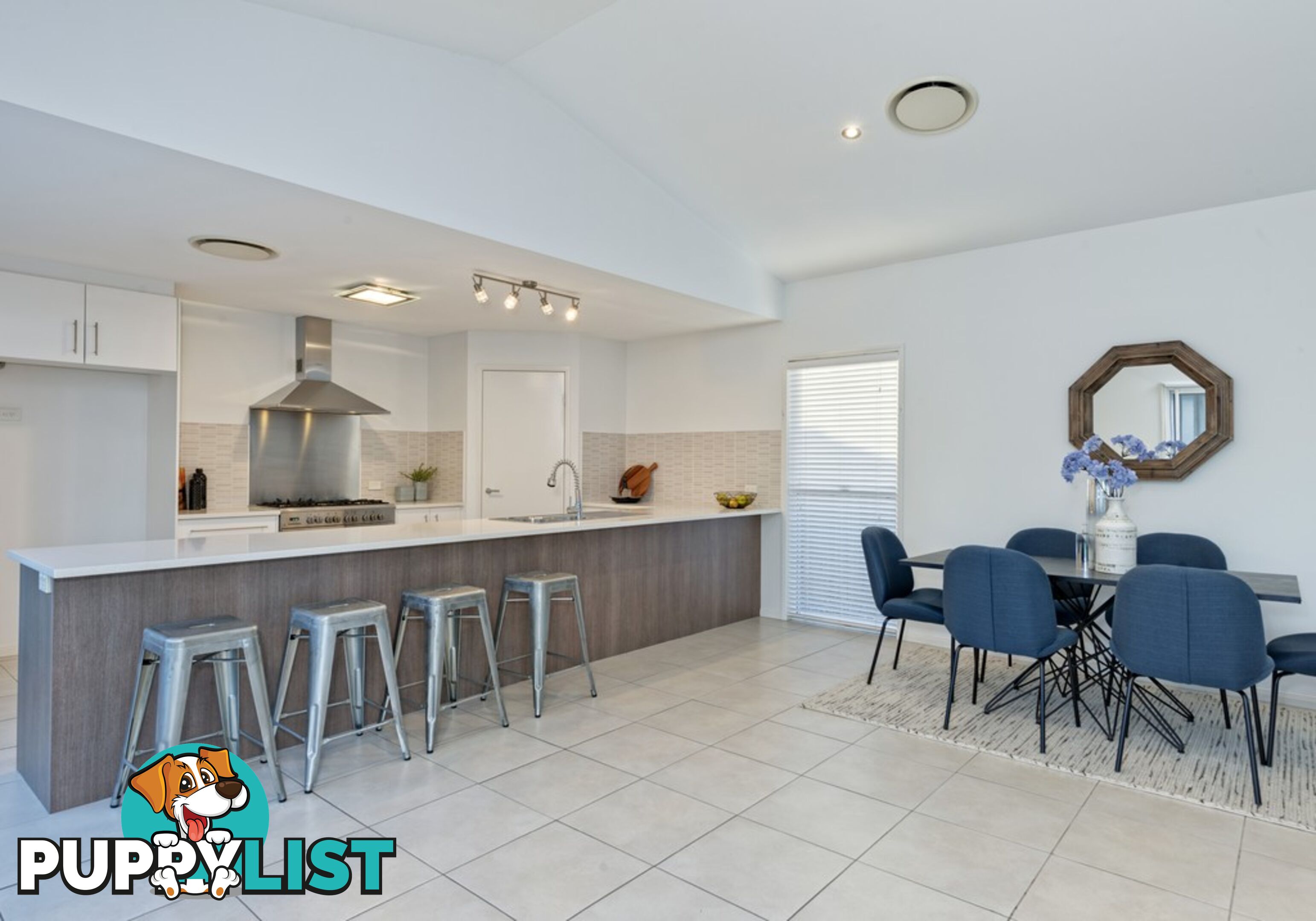 16 Warabi Crescent NORTH LAKES QLD 4509