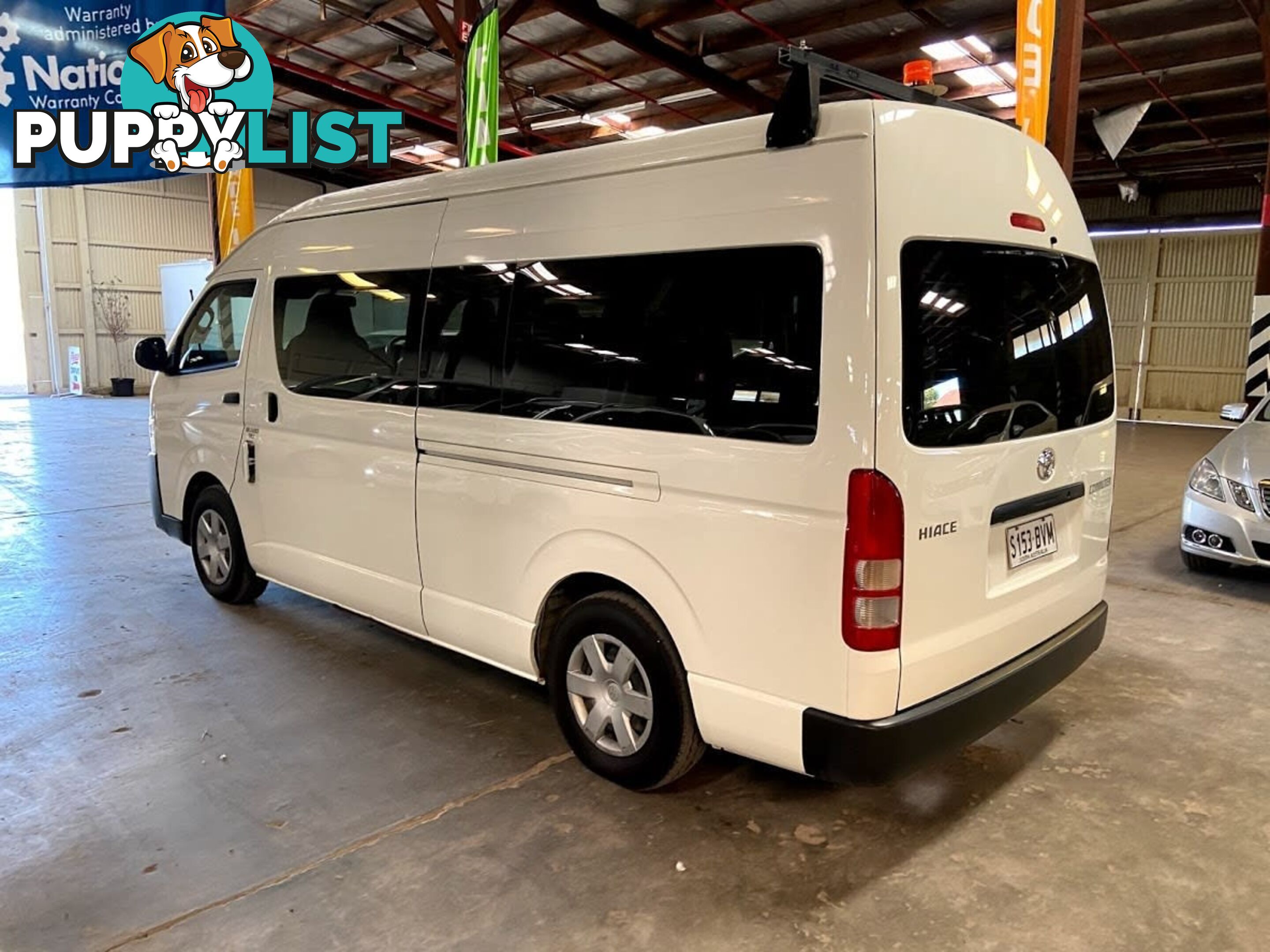 2015 TOYOTA HIACE COMMUTER TRH223R MY15 BUS