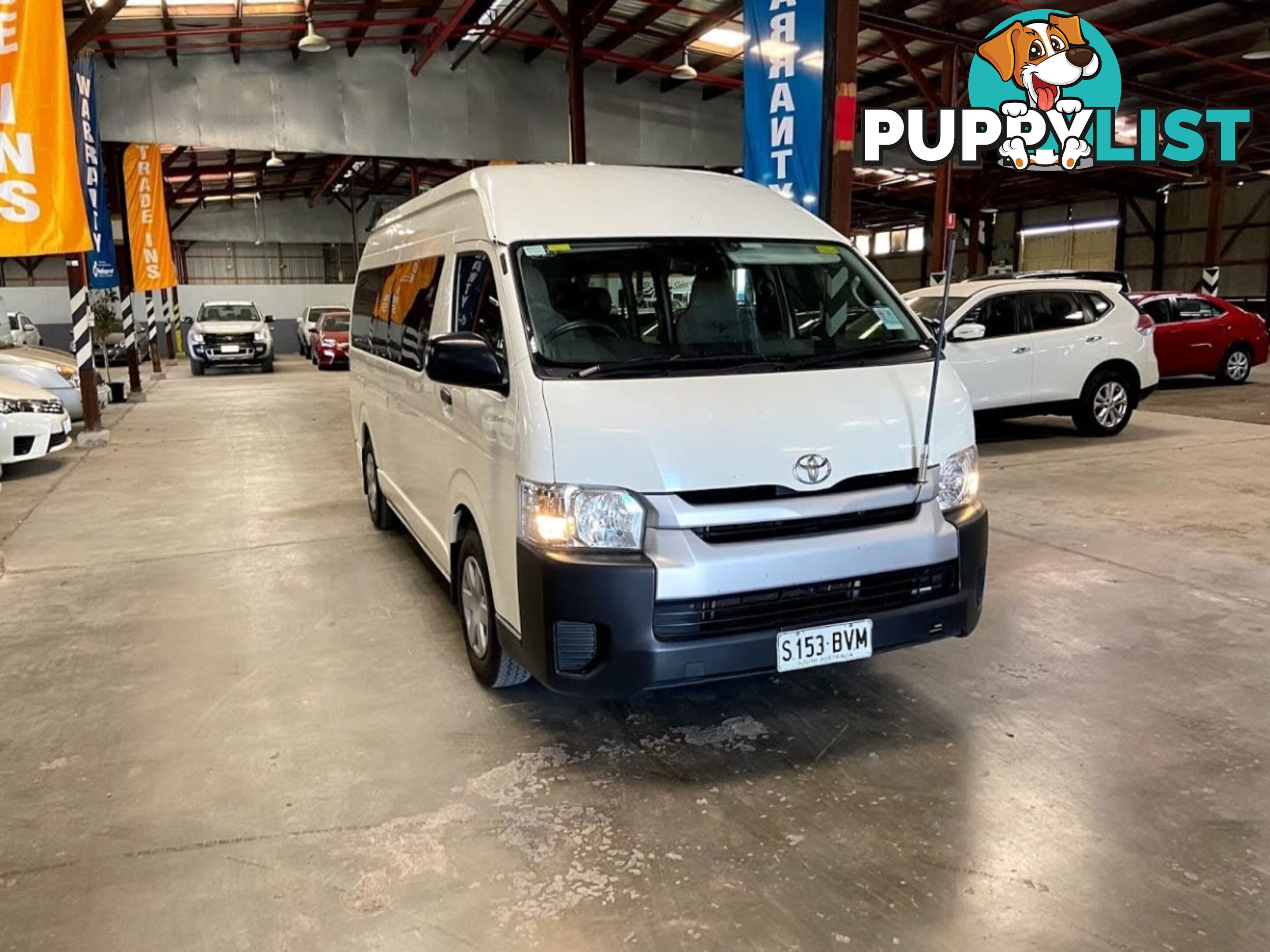 2015 TOYOTA HIACE COMMUTER TRH223R MY15 BUS