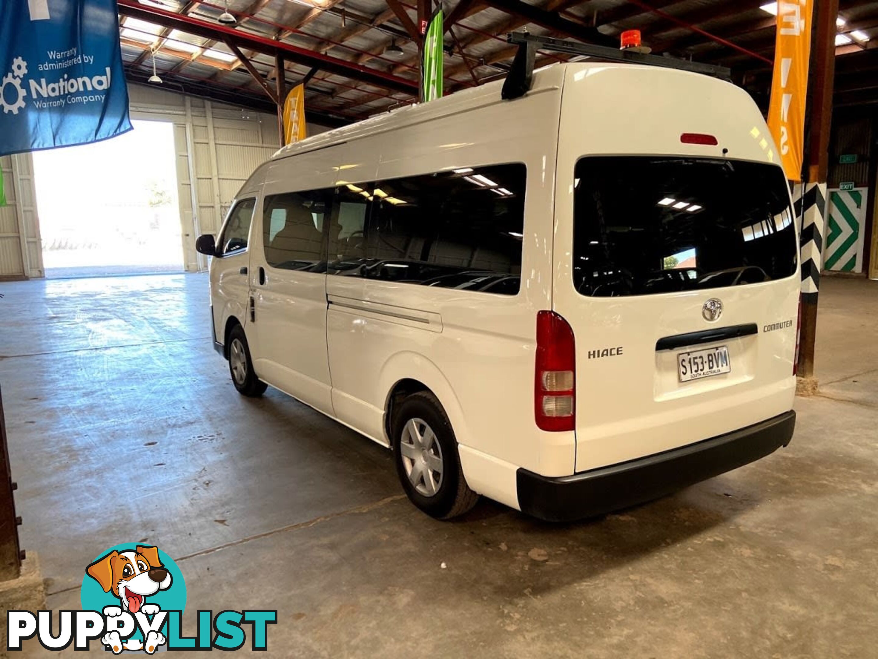 2015 TOYOTA HIACE COMMUTER TRH223R MY15 BUS