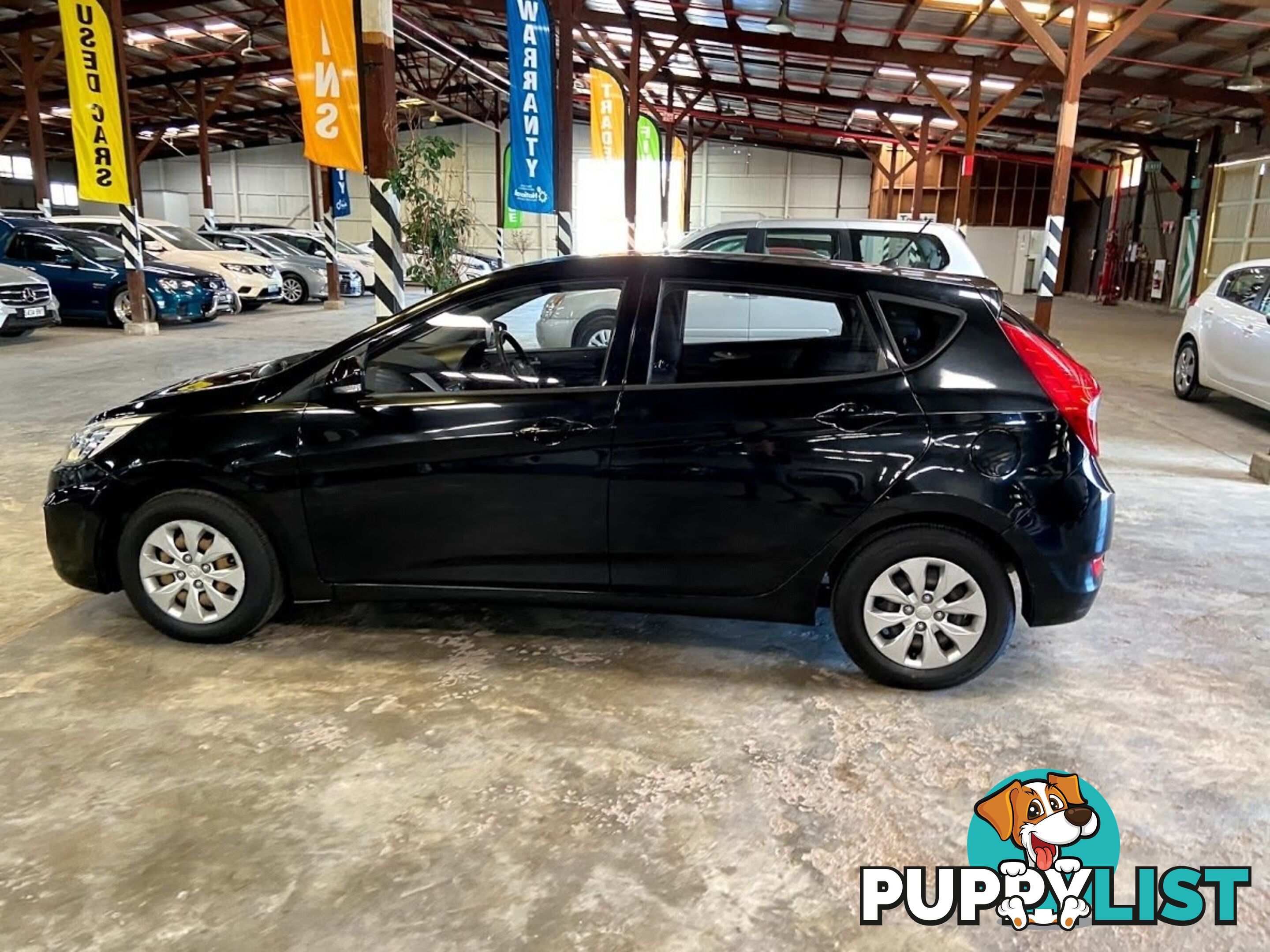 2015 HYUNDAI ACCENT ACTIVE RB2 MY15 5D HATCHBACK