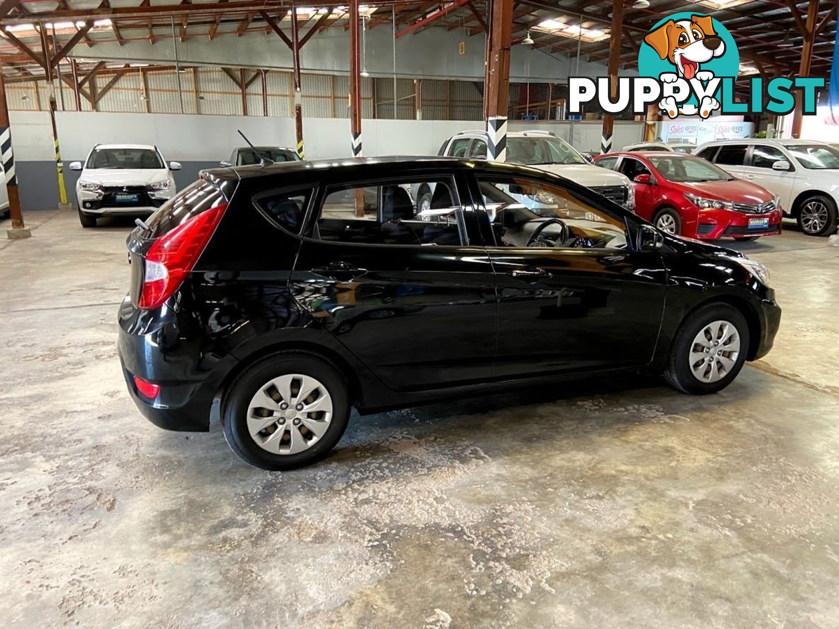 2015 HYUNDAI ACCENT ACTIVE RB2 MY15 5D HATCHBACK