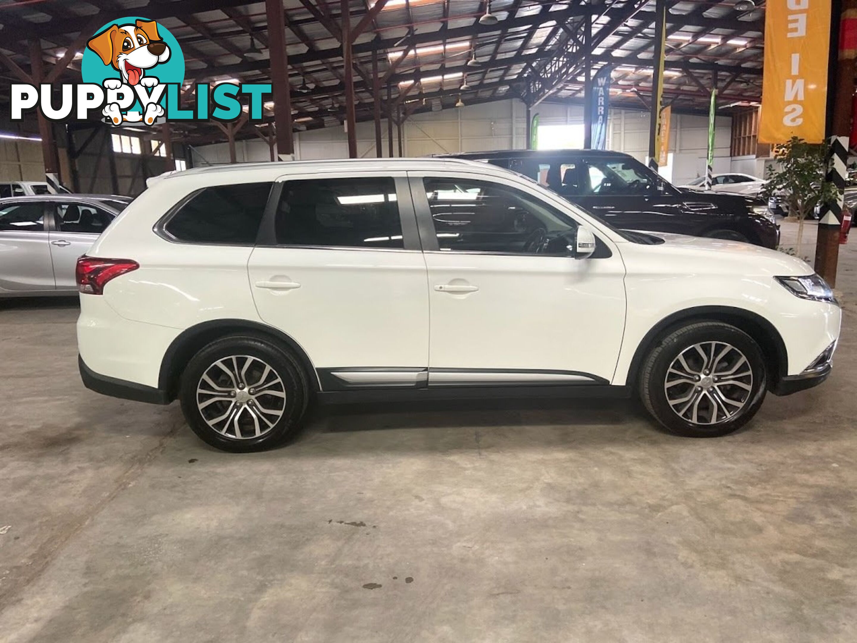 2015 MITSUBISHI OUTLANDER ES (4x4) ZJ MY14.5 4D WAGON