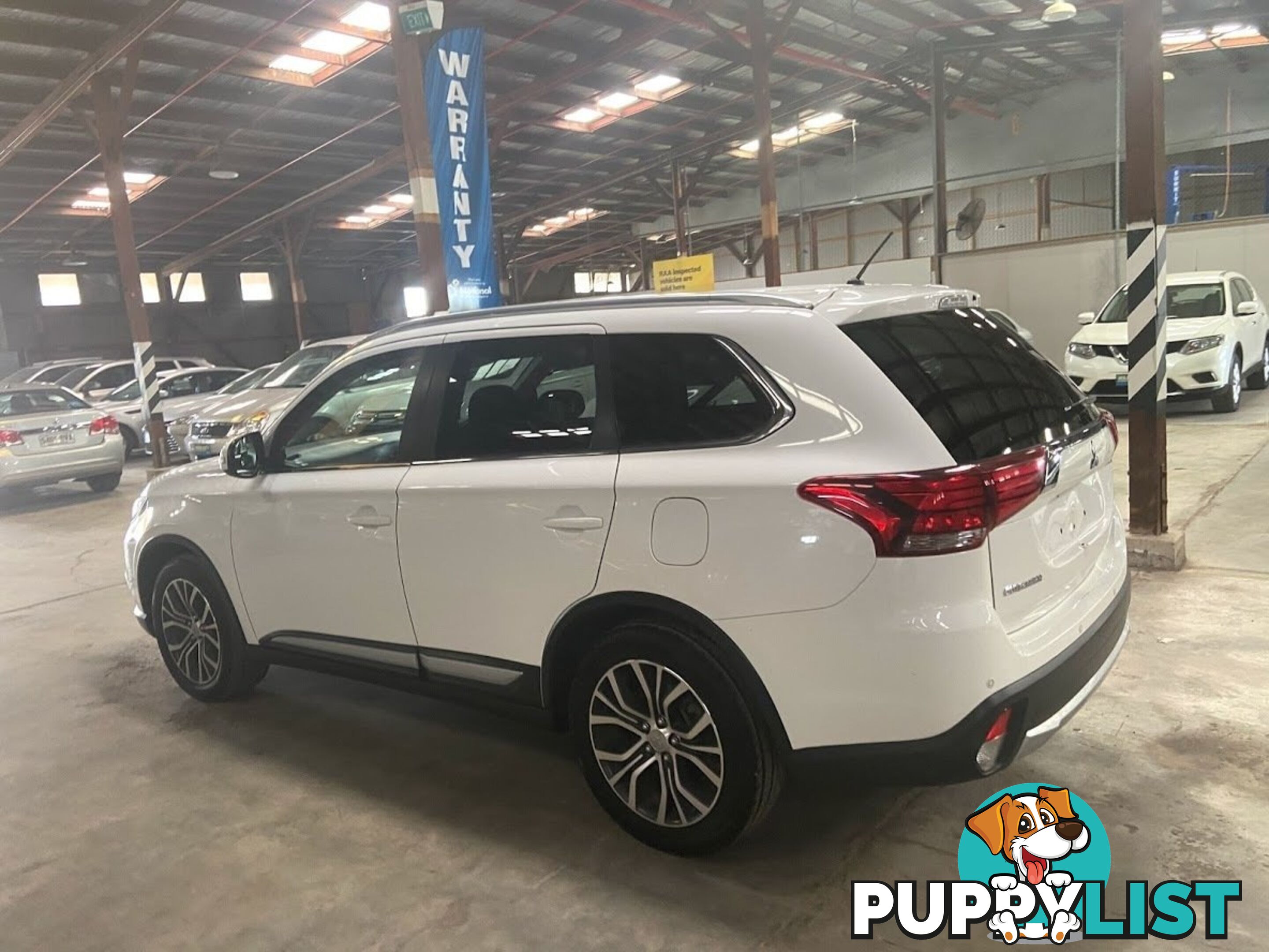 2015 MITSUBISHI OUTLANDER ES (4x4) ZJ MY14.5 4D WAGON