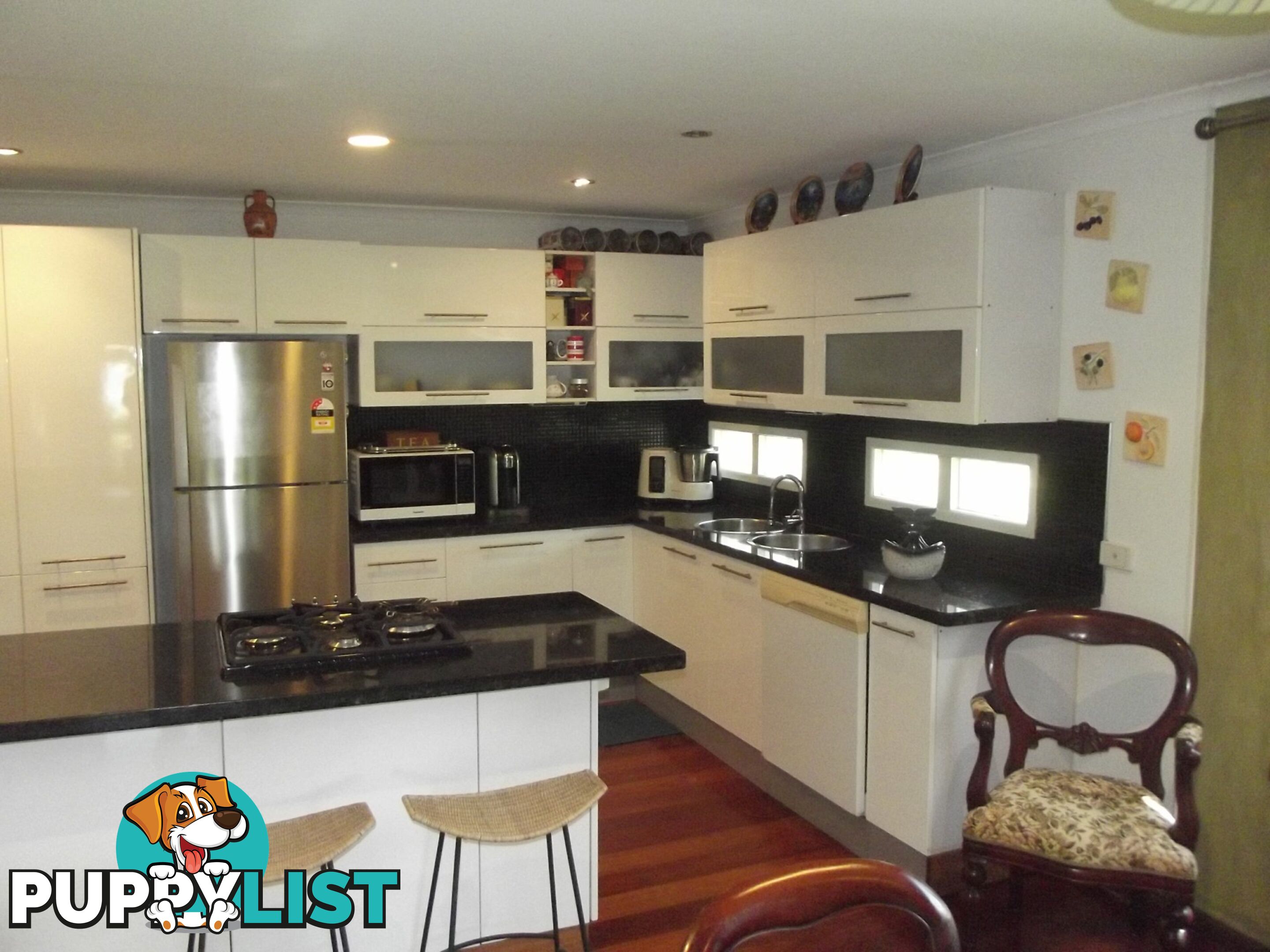 46 Western Road MACLEAY ISLAND QLD 4184