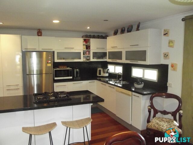 46 Western Road MACLEAY ISLAND QLD 4184