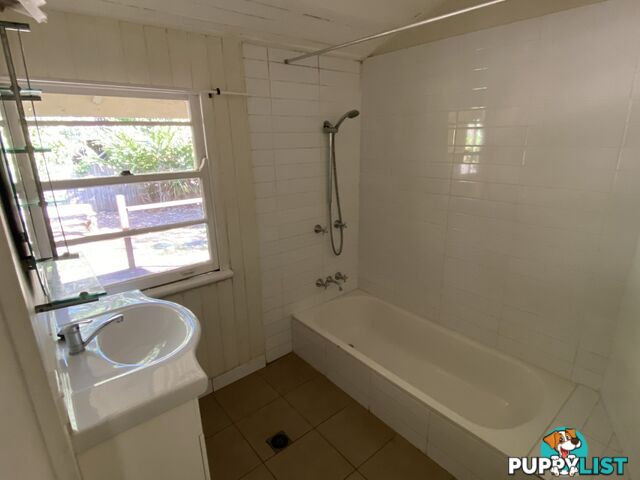 14 Allambie Street MACLEAY ISLAND QLD 4184