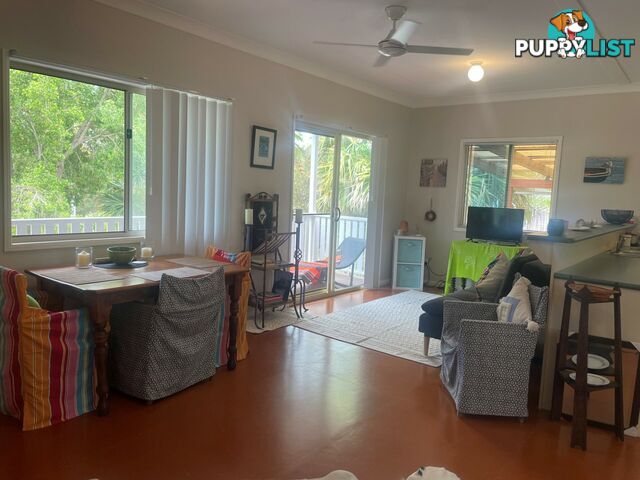 28 Francis Road MACLEAY ISLAND QLD 4184