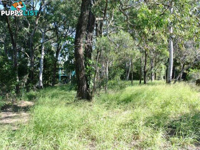 9 Boat Harbour Avenue MACLEAY ISLAND QLD 4184