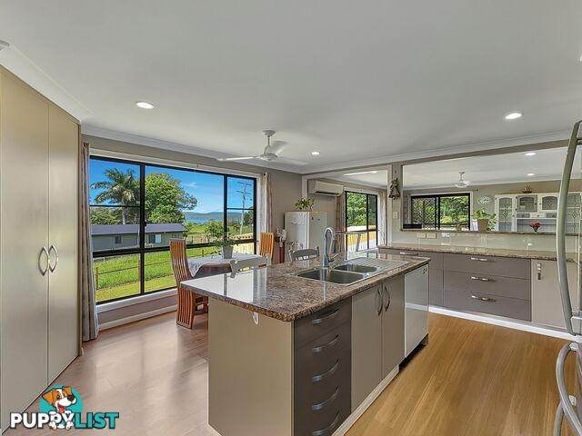 130-132 LUCAS dr LAMB ISLAND QLD 4184