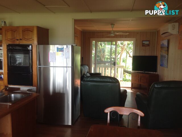 1-11 Aimeo RUSSELL ISLAND QLD 4184