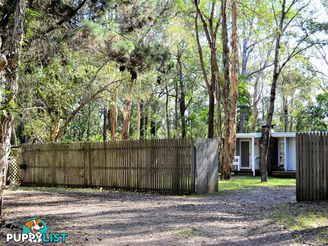 90 Charles Terrace MACLEAY ISLAND QLD 4184