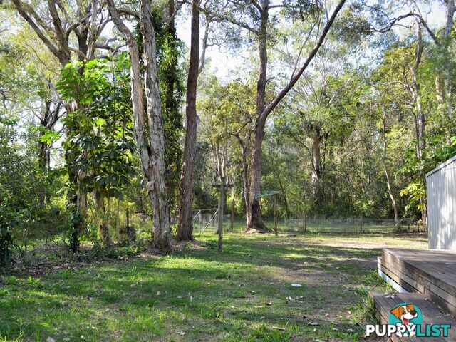 90 Charles Terrace MACLEAY ISLAND QLD 4184