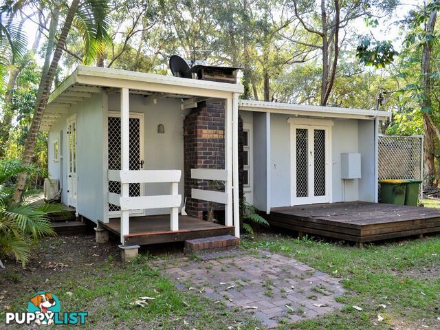 90 Charles Terrace MACLEAY ISLAND QLD 4184