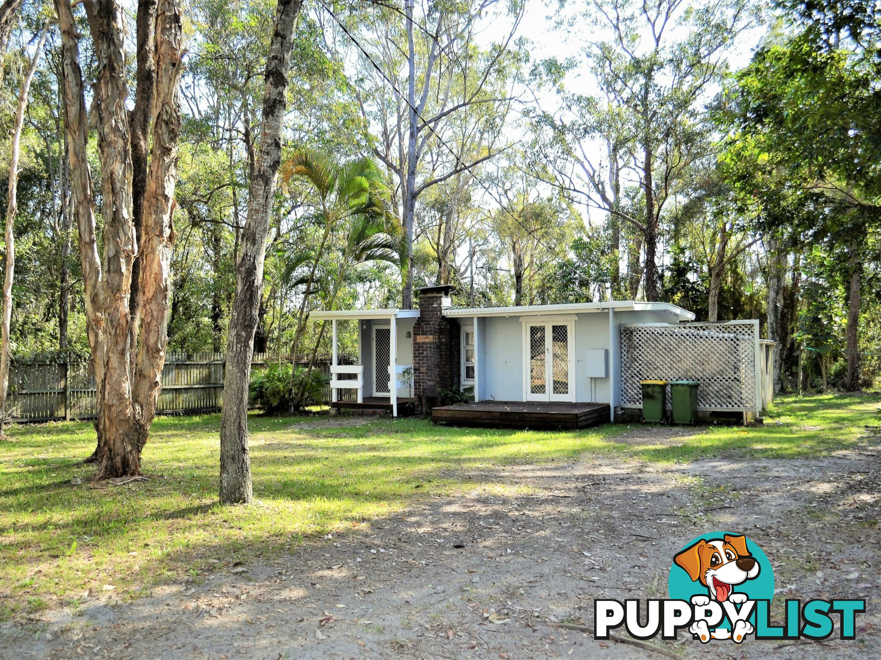 90 Charles Terrace MACLEAY ISLAND QLD 4184