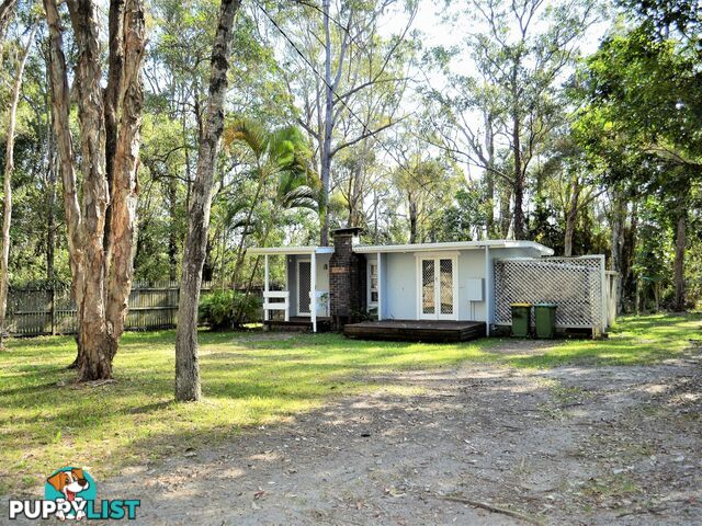 90 Charles Terrace MACLEAY ISLAND QLD 4184