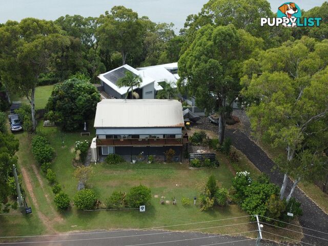 8 Pandora Court MACLEAY ISLAND QLD 4184